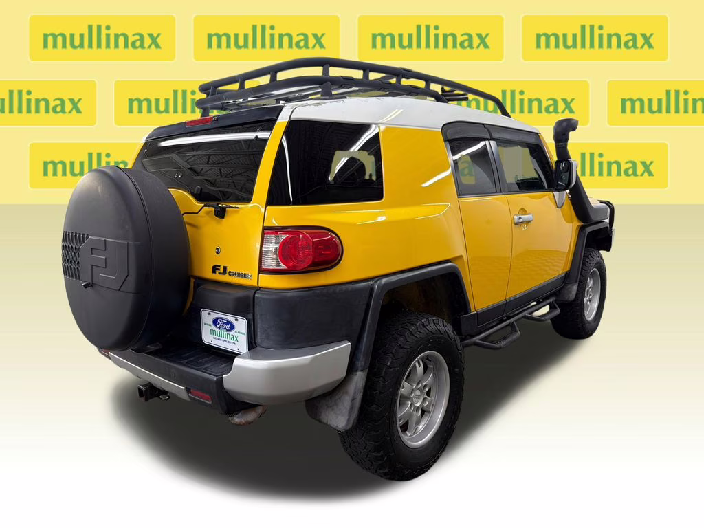 2007 Sun Fusion Toyota FJ Cruiser Base 4X4 SUV