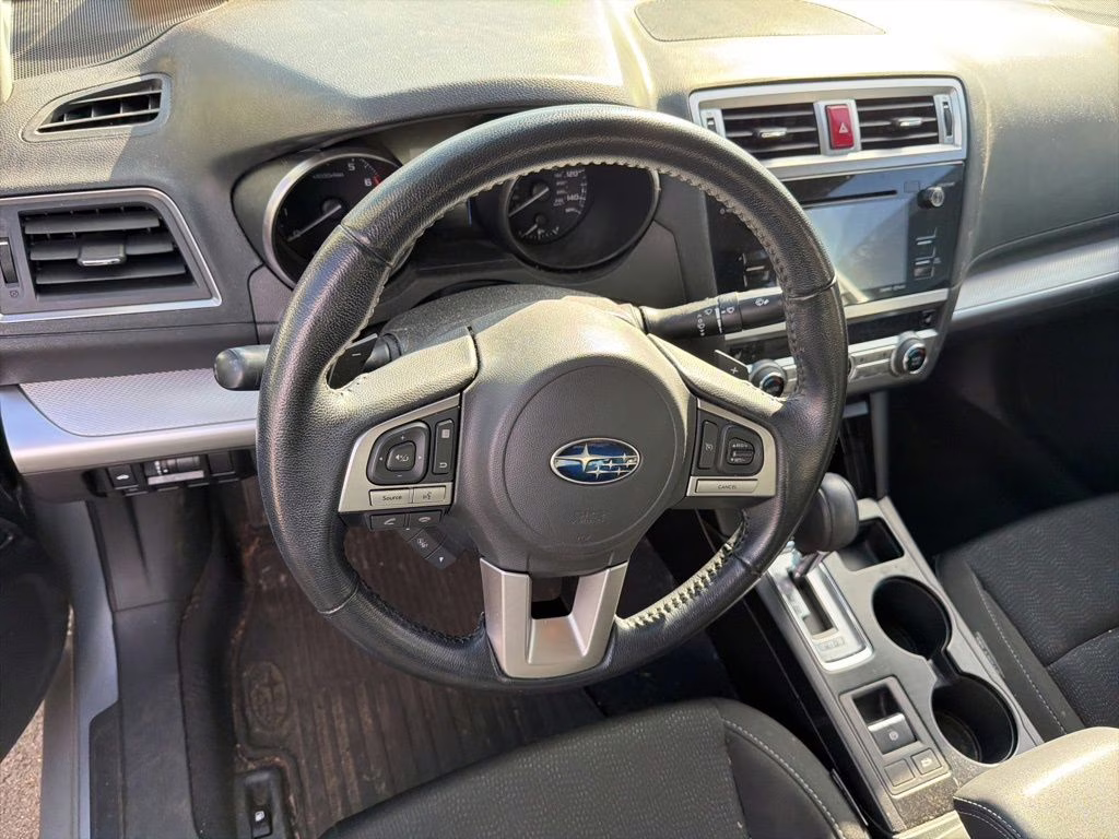 2016 Ice Silver Metallic Subaru Legacy 2.5i AWD Sedan