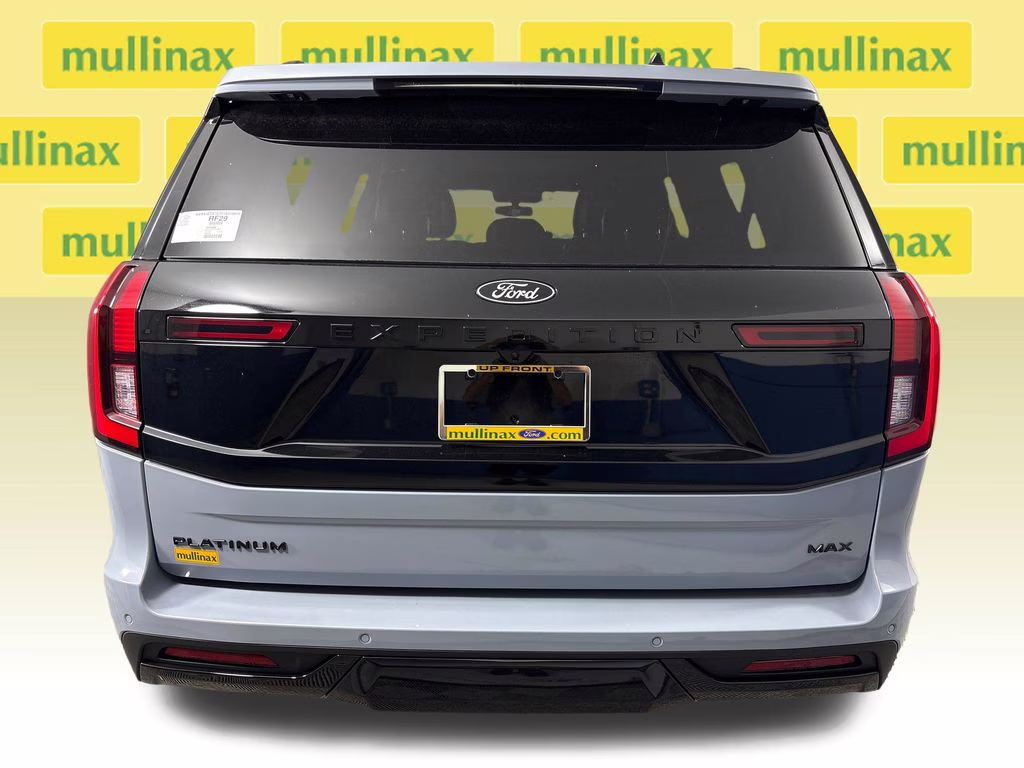 2026 Glacier Gray Metallic Tri-Coat Ford Expedition Max Platinum 4X4 SUV