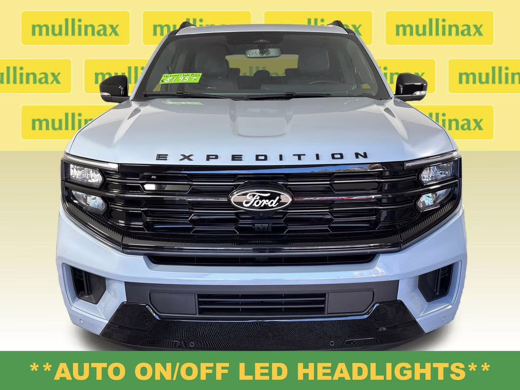 2026 Glacier Gray Metallic Tri-Coat Ford Expedition Max Platinum 4X4 SUV