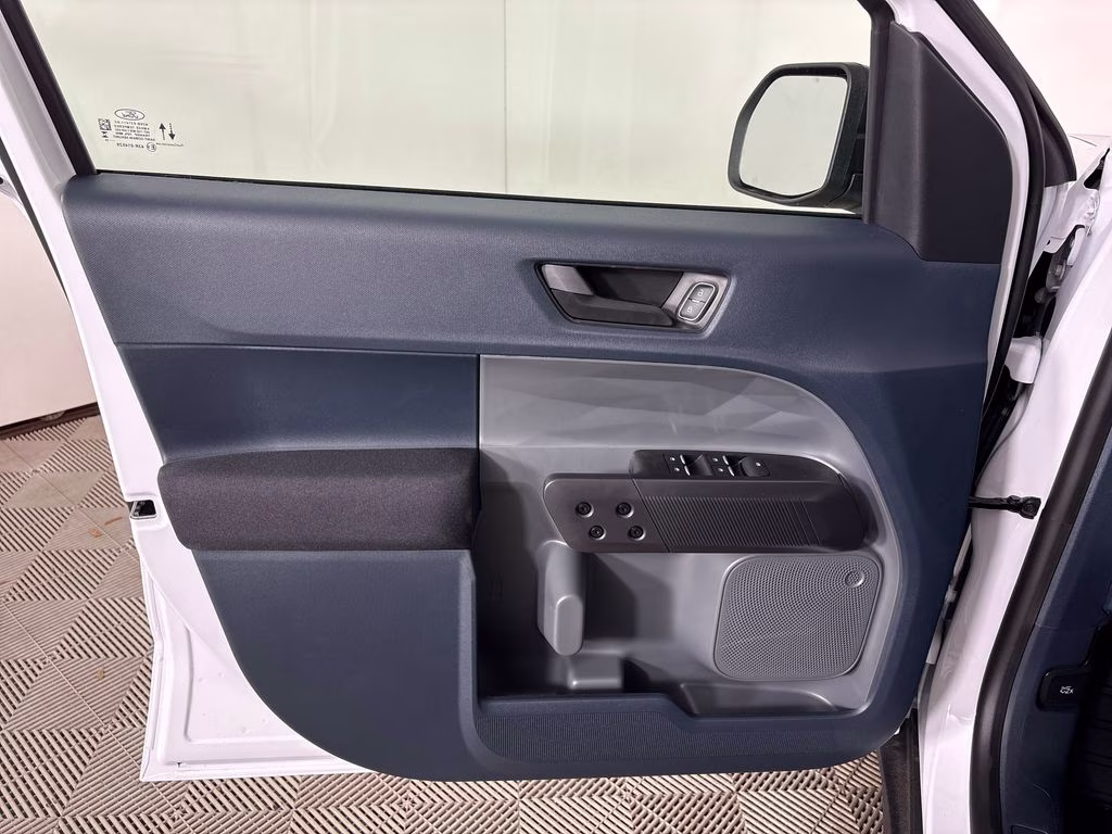 2026 Oxford White Ford Maverick XL FWD Truck