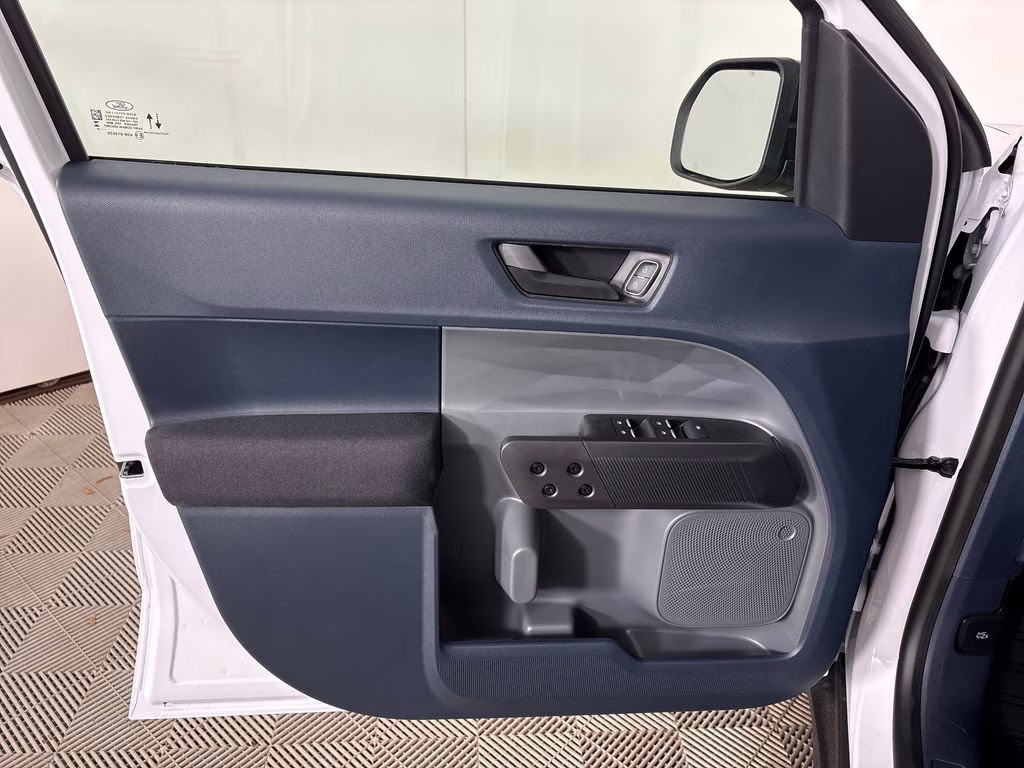 2026 Oxford White Ford Maverick XL FWD Truck