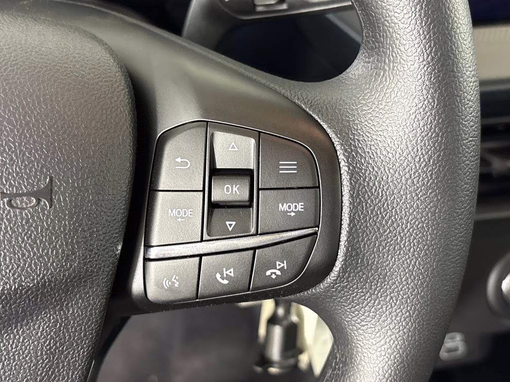 2026 Oxford White Ford Maverick XL FWD Truck