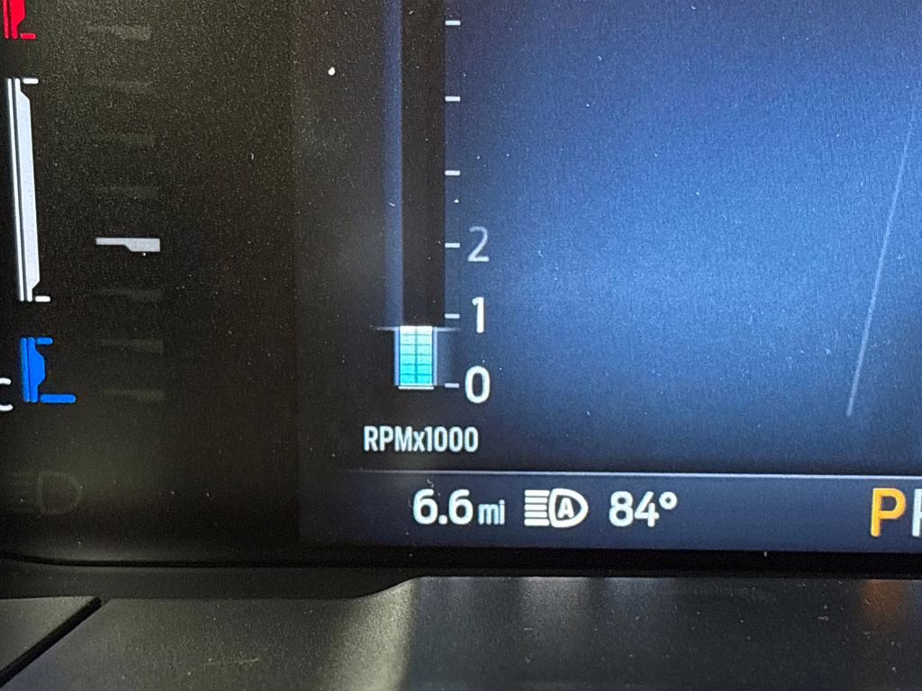 2026 Oxford White Ford Maverick XL FWD Truck