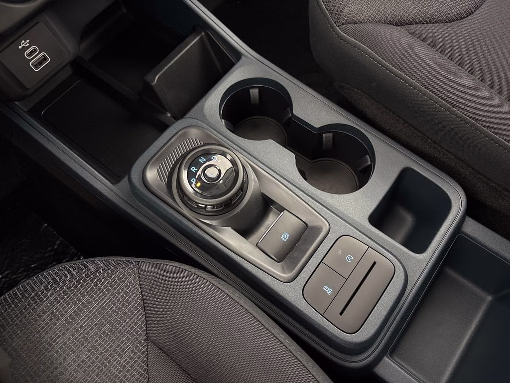 2026 Oxford White Ford Maverick XL FWD Truck