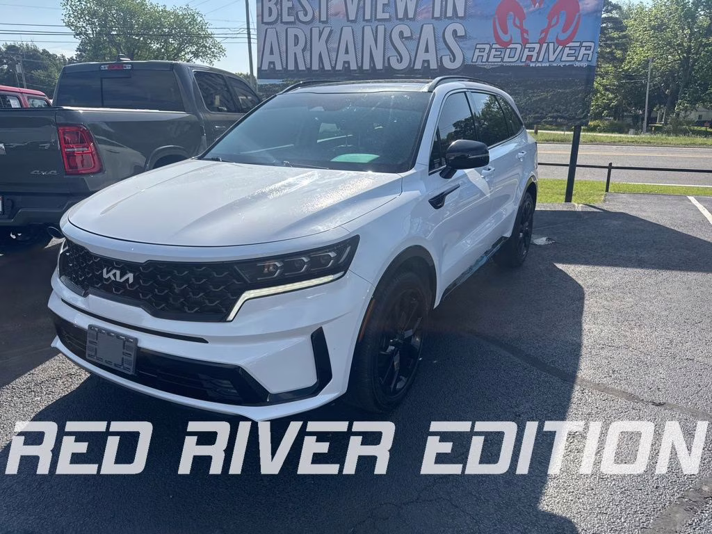 2022 Glacial White Pearl Kia Sorento SX FWD SUV