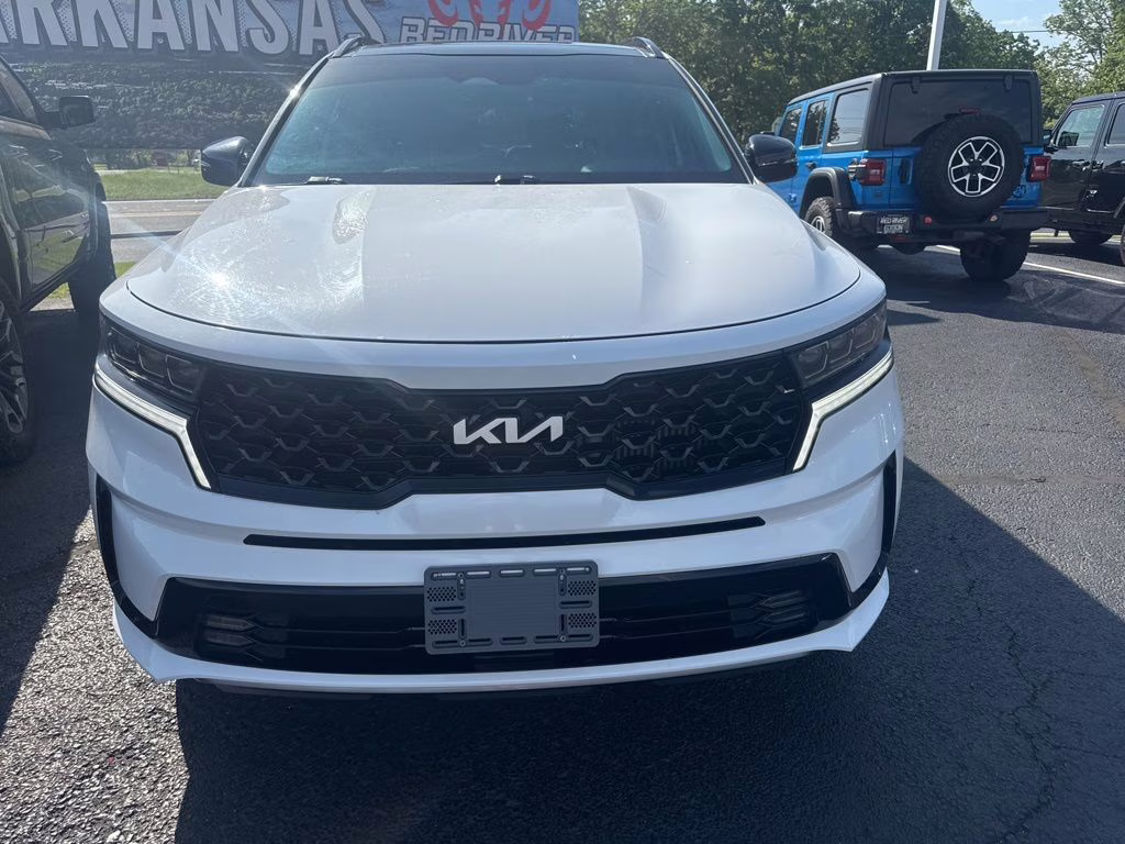 2022 Glacial White Pearl Kia Sorento SX FWD SUV