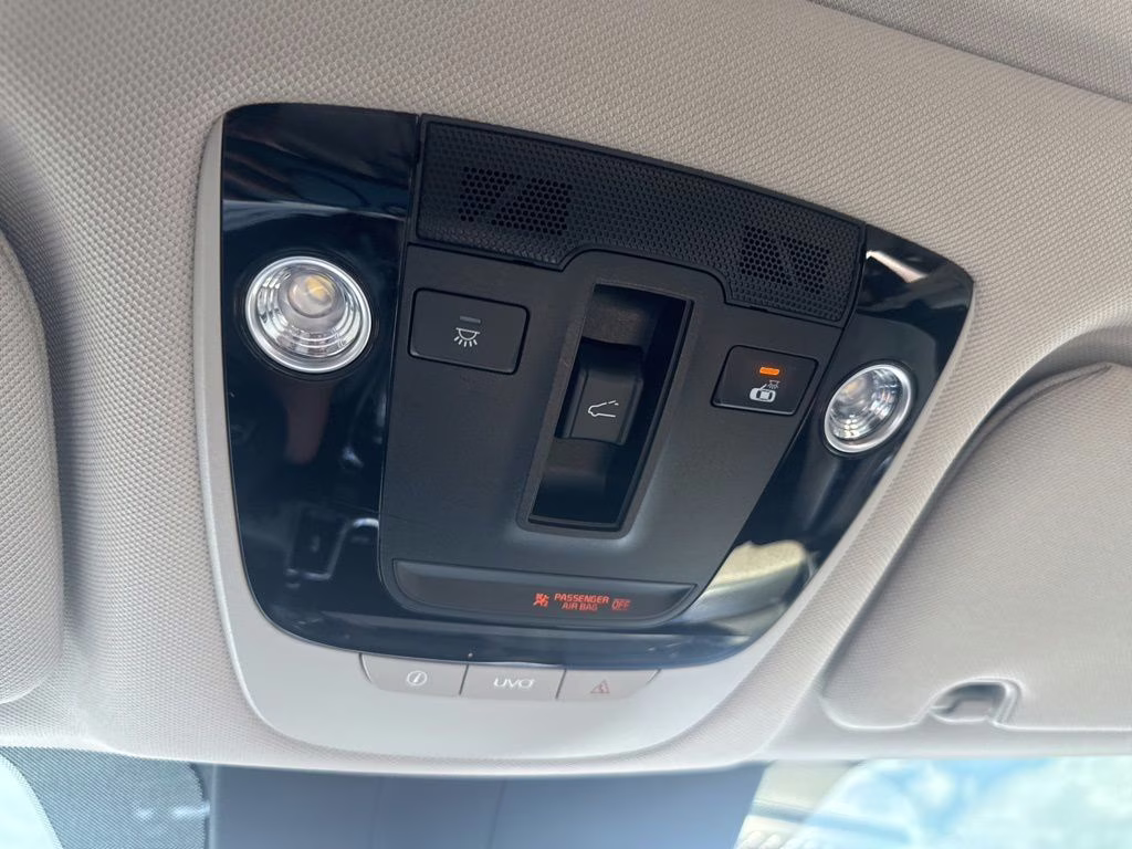2022 Glacial White Pearl Kia Sorento SX FWD SUV