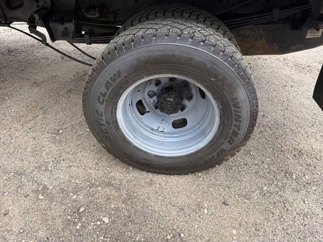 2019 Green Ford Super Duty F-350 DRW XL 4X4 Chassis