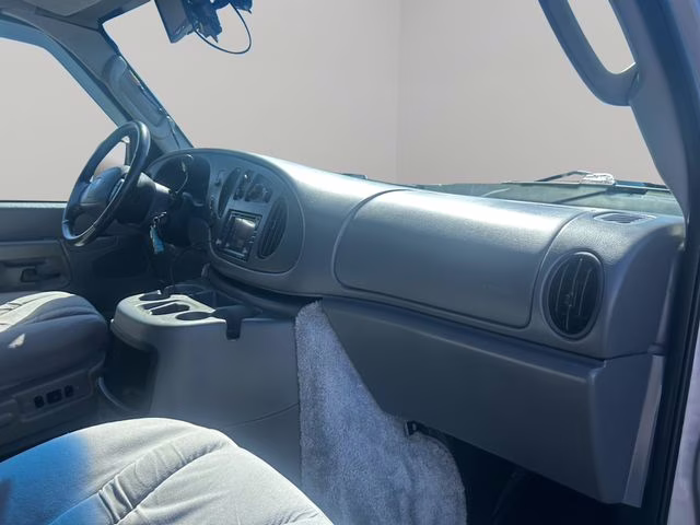 2003 Silver Birch Clearcoat Metallic Ford E-150 RV RWD Van