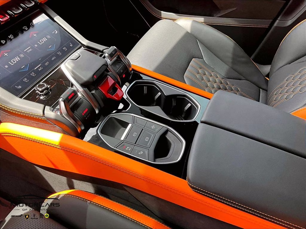 2025 Grigio Telesto Metallic Lamborghini Urus SE AWD SUV