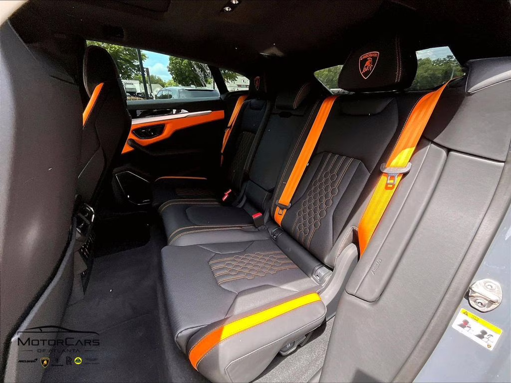 2025 Grigio Telesto Metallic Lamborghini Urus SE AWD SUV