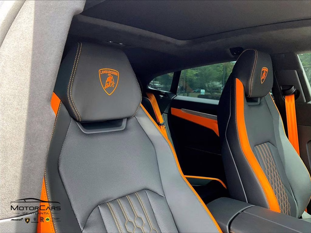 2025 Grigio Telesto Metallic Lamborghini Urus SE AWD SUV