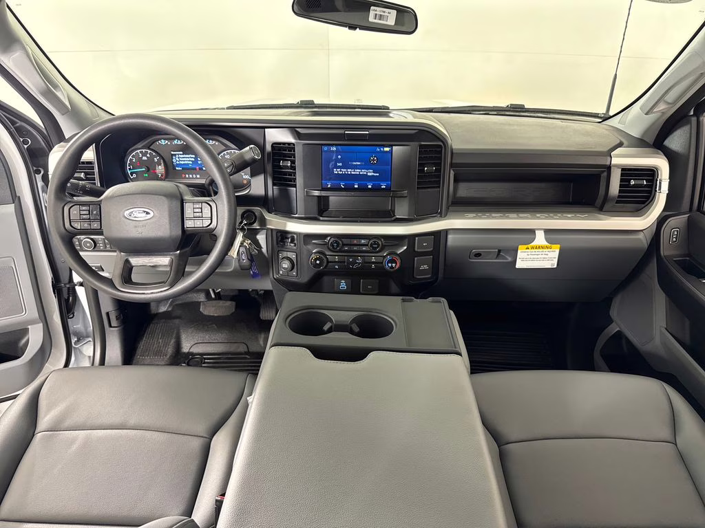 2026 Oxford White Ford Super Duty F-250 SRW XL 4X4 Truck