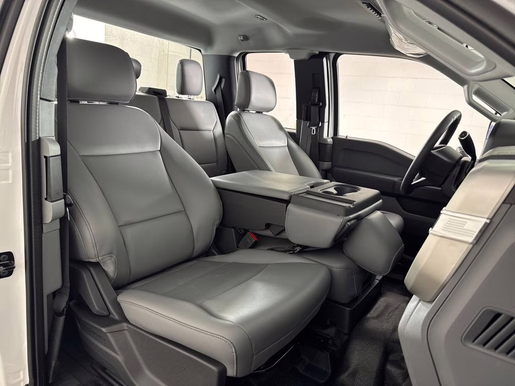 2026 Oxford White Ford Super Duty F-250 SRW XL 4X4 Truck