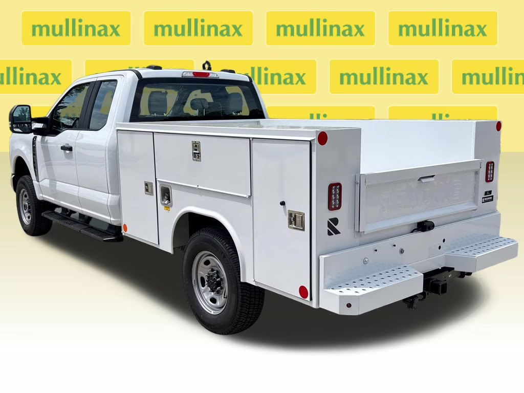2026 Oxford White Ford Super Duty F-250 SRW XL 4X4 Truck