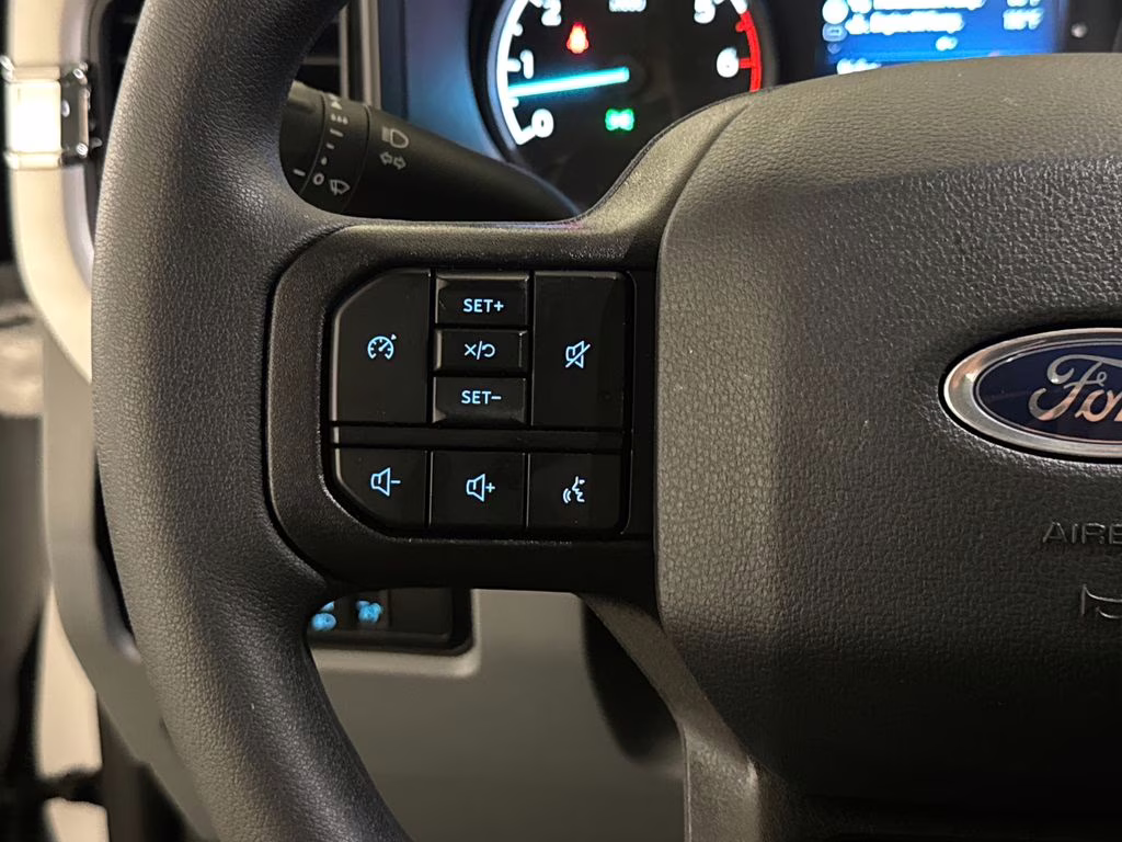 2026 Oxford White Ford Super Duty F-250 SRW XL 4X4 Truck