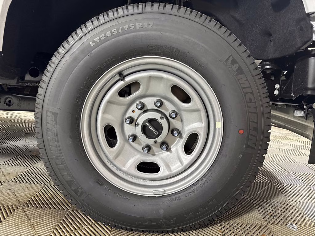 2026 Oxford White Ford Super Duty F-250 SRW XL 4X4 Truck
