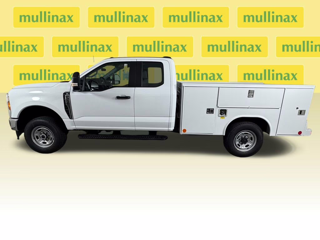2026 Oxford White Ford Super Duty F-250 SRW XL 4X4 Truck