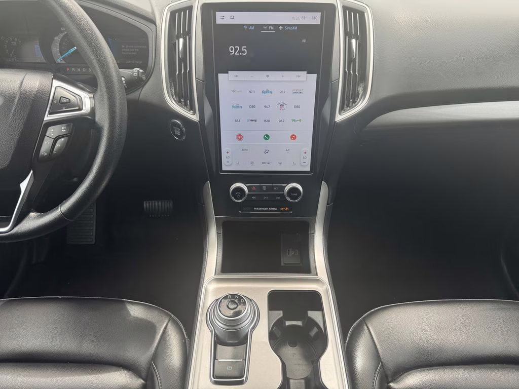 2024 Oxford White Ford Edge SEL AWD SUV