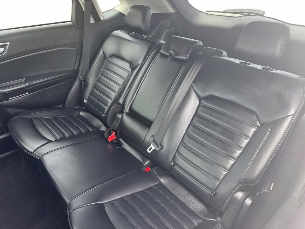 2024 Oxford White Ford Edge SEL AWD SUV