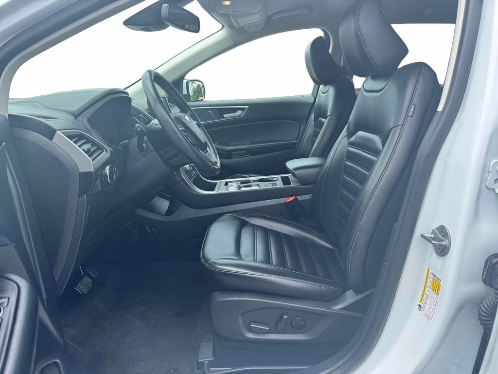 2024 Oxford White Ford Edge SEL AWD SUV