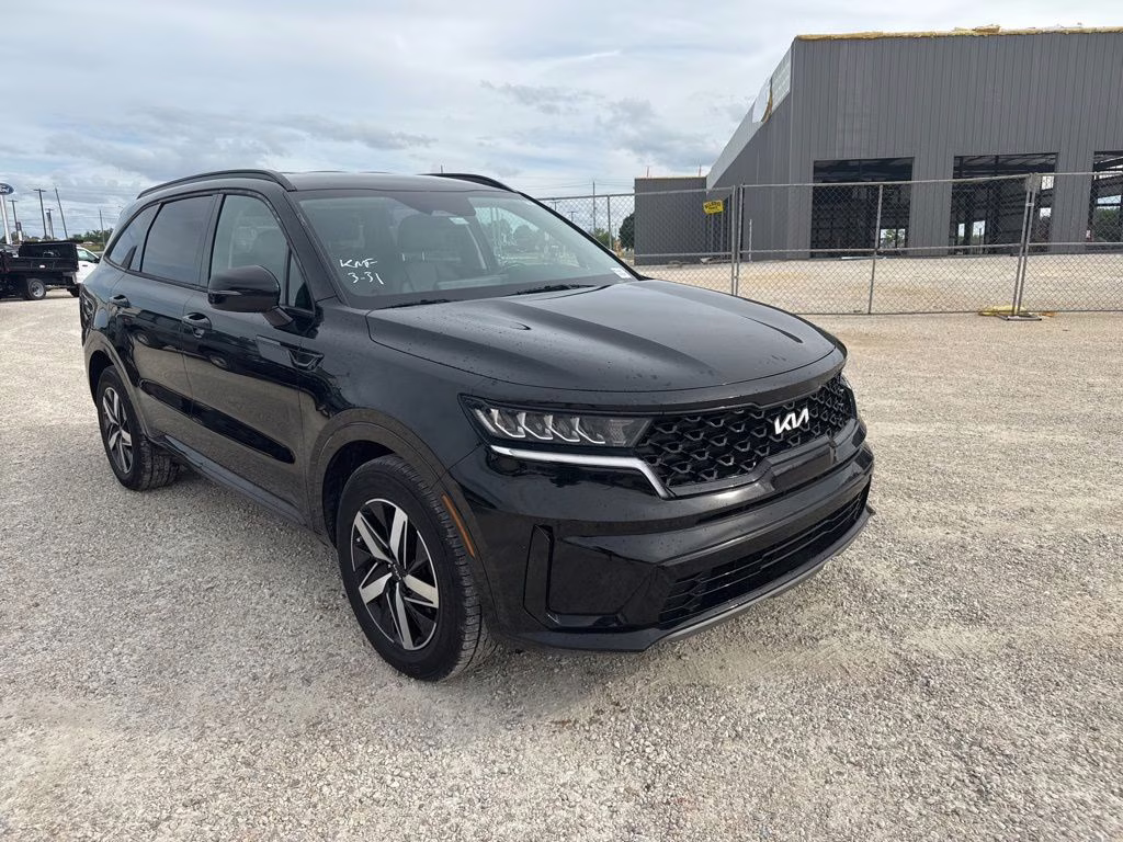 2022 Ebony Black Kia Sorento S FWD SUV