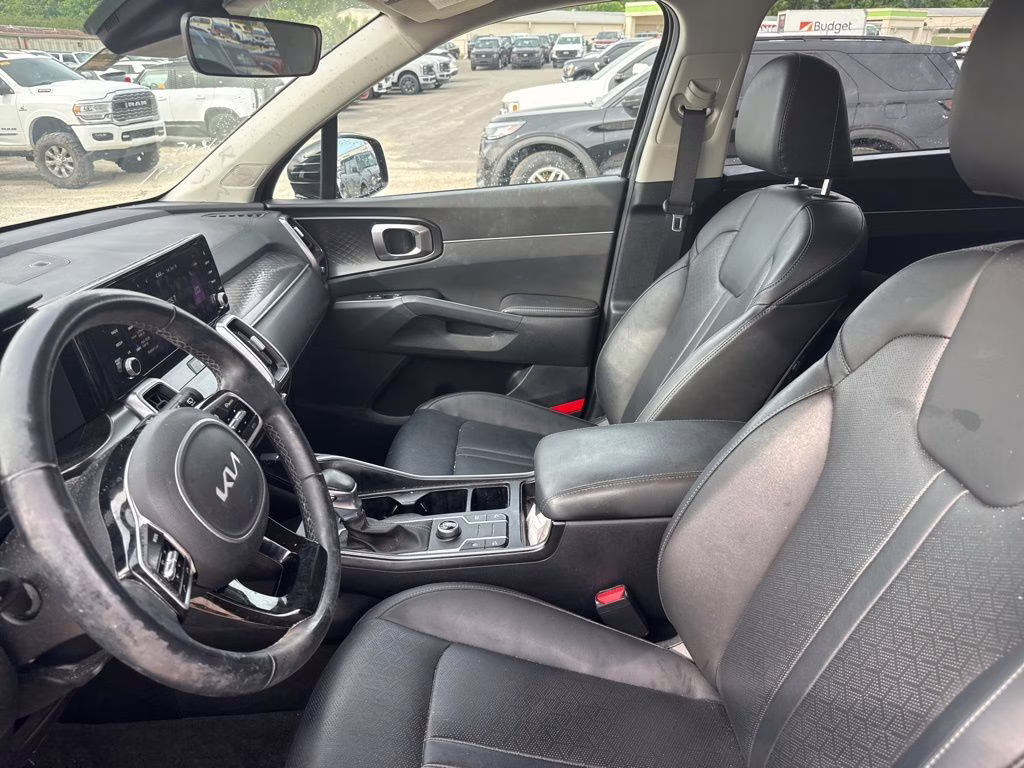 2022 Ebony Black Kia Sorento S FWD SUV