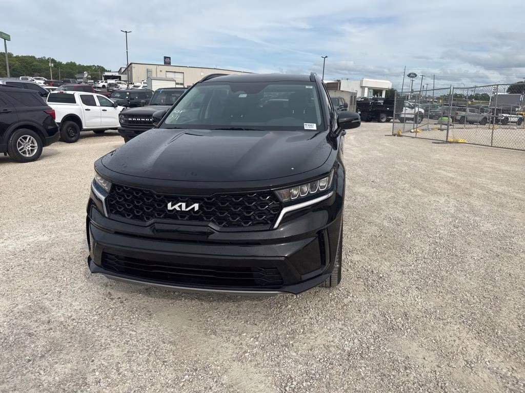 2022 Ebony Black Kia Sorento S FWD SUV