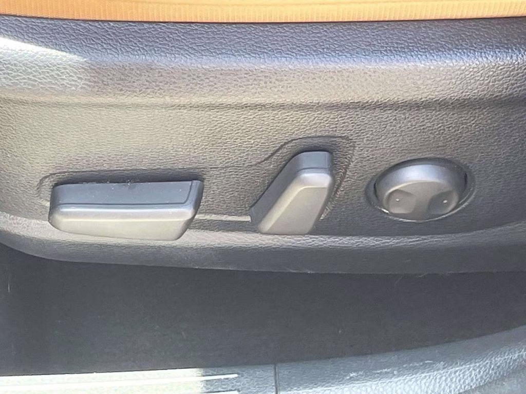 2024 Steel Gray Kia Seltos EX AWD SUV