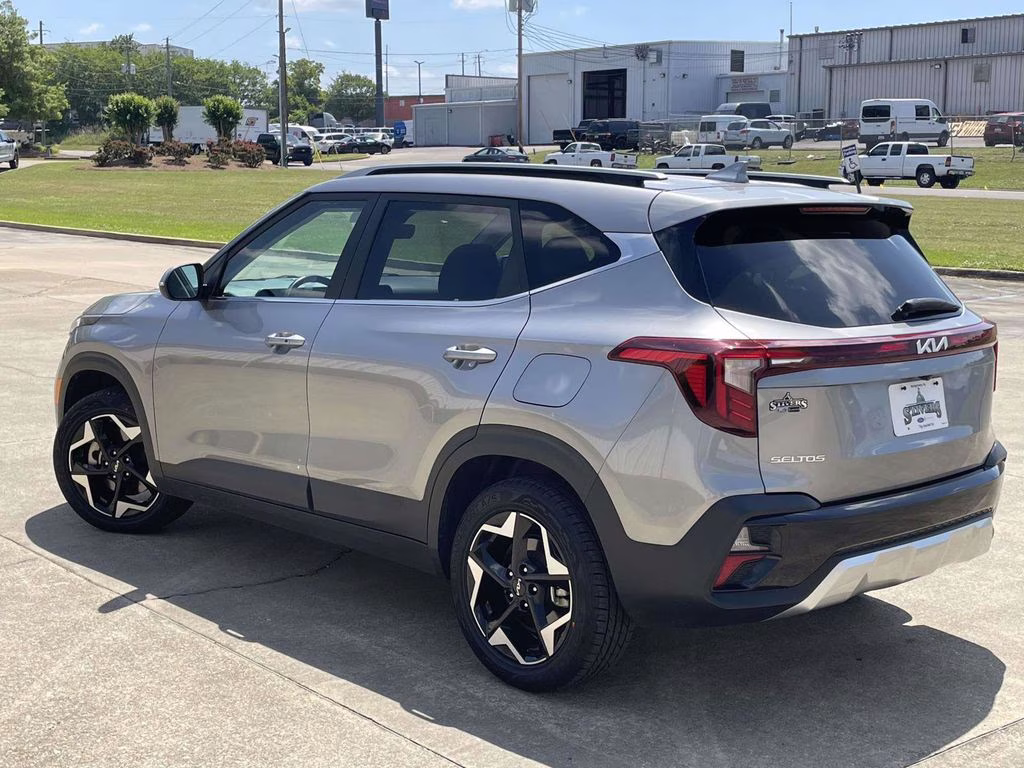 2024 Steel Gray Kia Seltos EX AWD SUV