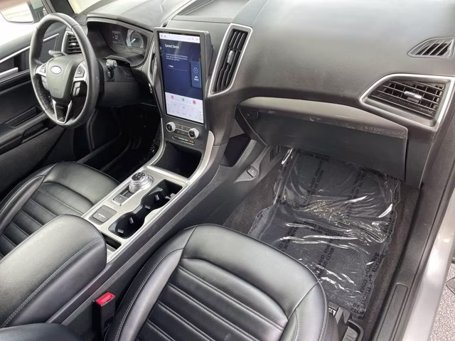 2023 Silver Metallic Ford Edge SEL AWD SUV