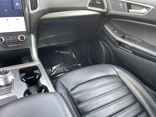 2023 Silver Metallic Ford Edge SEL AWD SUV