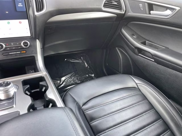 2023 Silver Metallic Ford Edge SEL AWD SUV