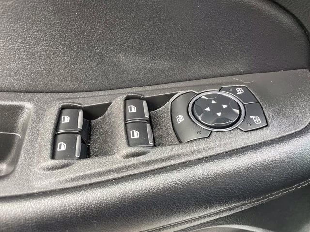 2023 Silver Metallic Ford Edge SEL AWD SUV