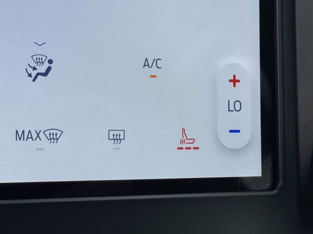 2023 Silver Metallic Ford Edge SEL AWD SUV