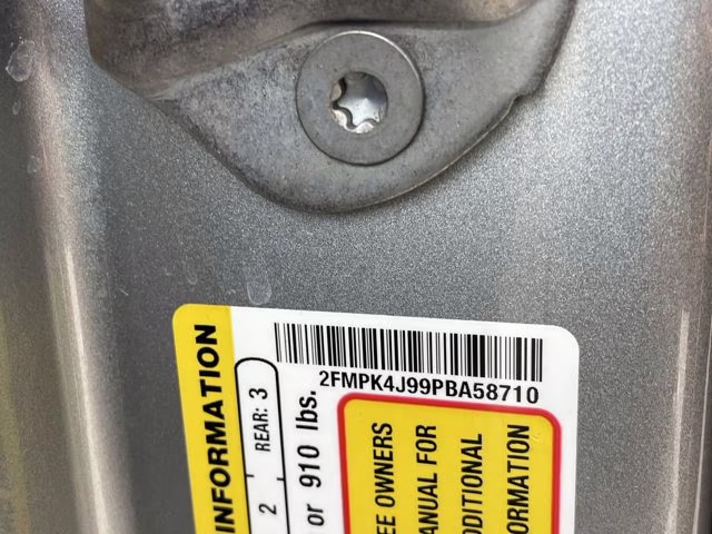 2023 Silver Metallic Ford Edge SEL AWD SUV