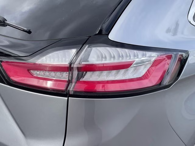2023 Silver Metallic Ford Edge SEL AWD SUV