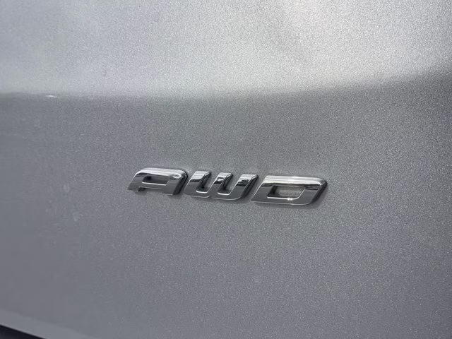 2023 Silver Metallic Ford Edge SEL AWD SUV