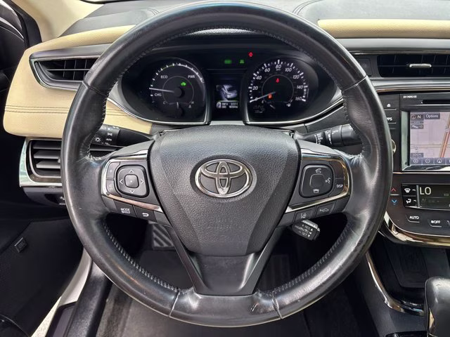 2018 Blizzard Pearl Toyota Avalon Hybrid Limited FWD Sedan