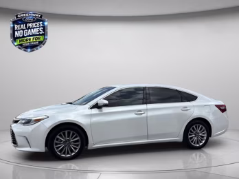 2018 Blizzard Pearl Toyota Avalon Limited FWD Sedan