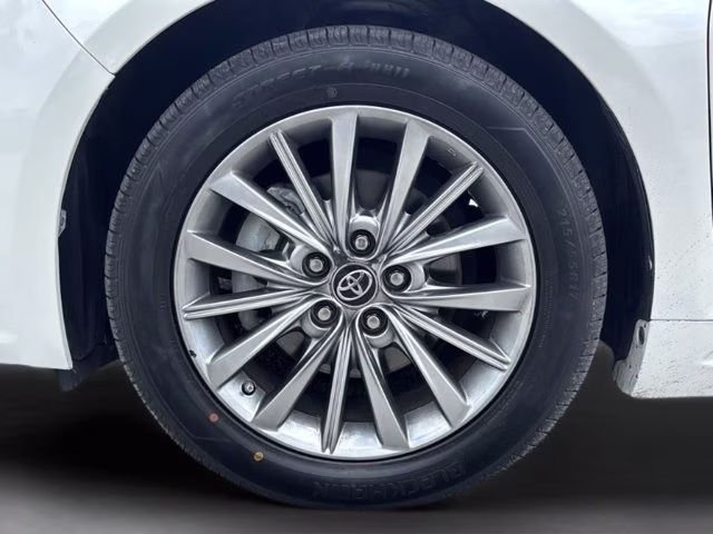 2018 Blizzard Pearl Toyota Avalon Limited FWD Sedan