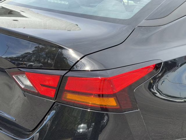 2023 Super Black Clearcoat Nissan Altima 2.5 S FWD Sedan