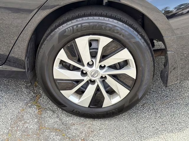 2023 Super Black Clearcoat Nissan Altima 2.5 S FWD Sedan
