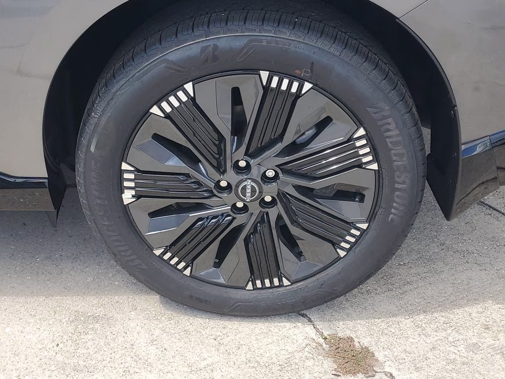 2026 Gun Metallic Nissan Murano Platinum AWD SUV