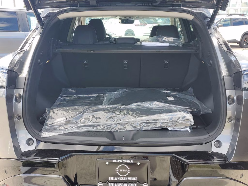 2026 Gun Metallic Nissan Murano Platinum AWD SUV