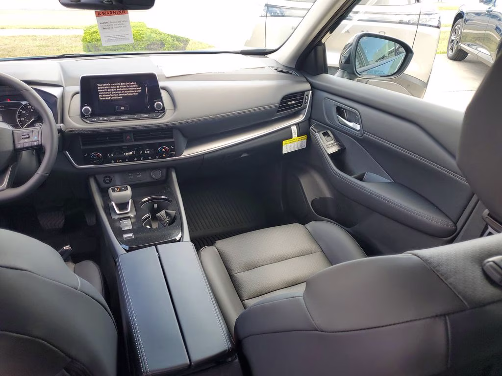 2026 Obsidian Green Nissan Rogue Dark Armor FWD SUV