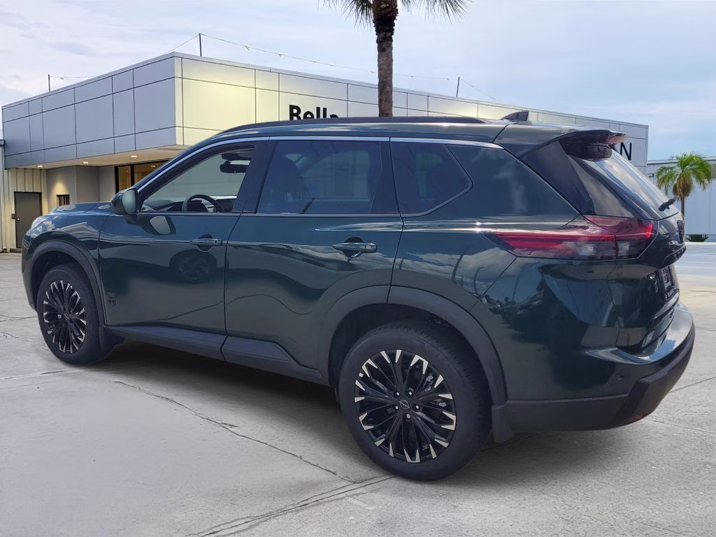 2026 Obsidian Green Nissan Rogue Dark Armor FWD SUV