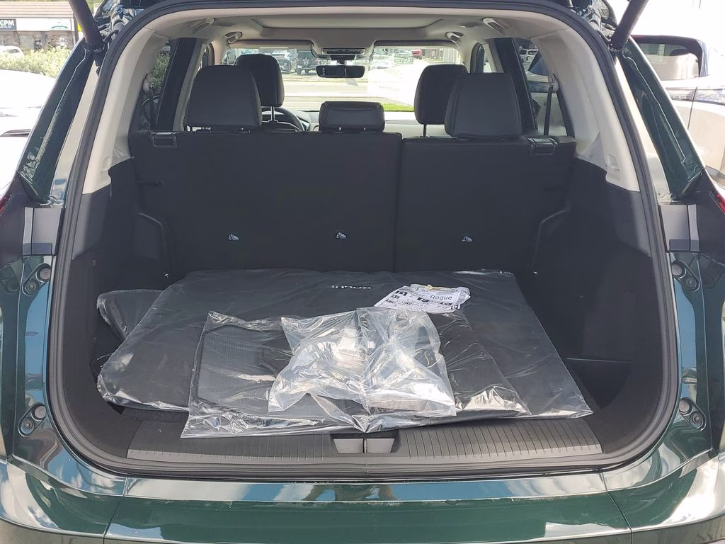 2026 Obsidian Green Nissan Rogue Dark Armor FWD SUV