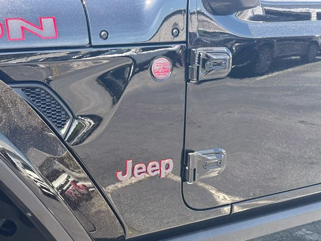 2023 Black Clearcoat Jeep Wrangler Rubicon 4X4 Convertible